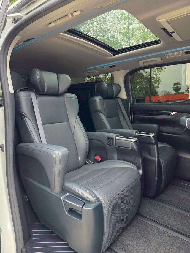 Toyota ALPHARD 2.5SC PACKAGE สีขาว ปี 2021 ไมล์ 50,000 กม. 12
