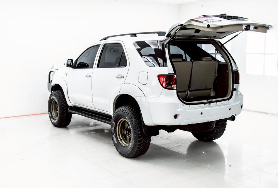 TOYOTA FORTUNER 3.0 V 2006  8