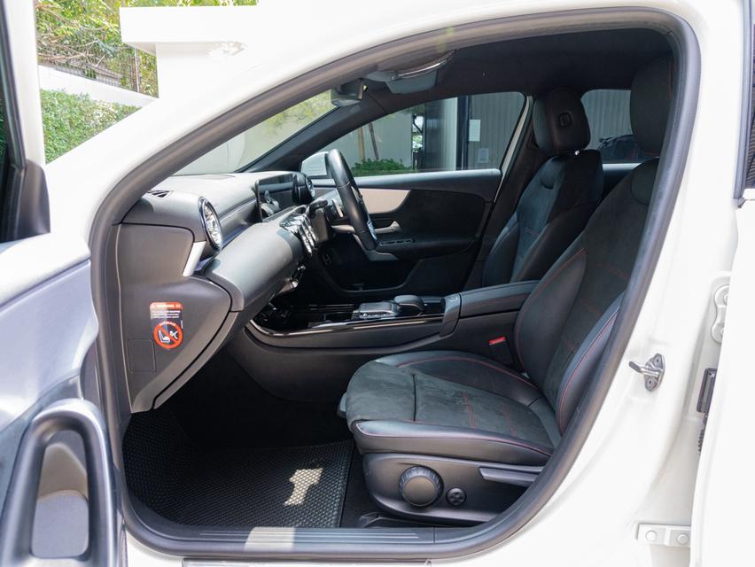 Mercedes Benz A200 AMG ปี 2021 รูปที่ 11