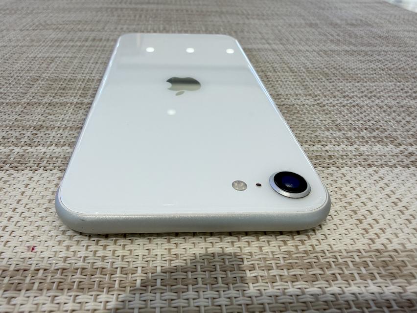 iPhone se2 สีขาว 64 รับเทิร์นเครื่องเก่า รูปย่อยที่ 3