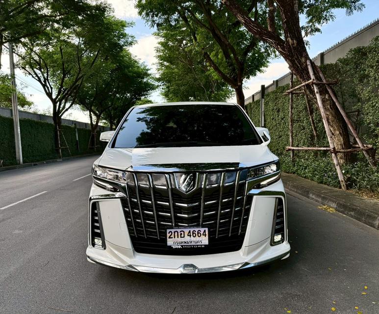 TOYOTA ALPHARD 2.5 SC package 2021 จด 2022มือเดียวป้ายแดงสีเดิมทั้งคัน 2