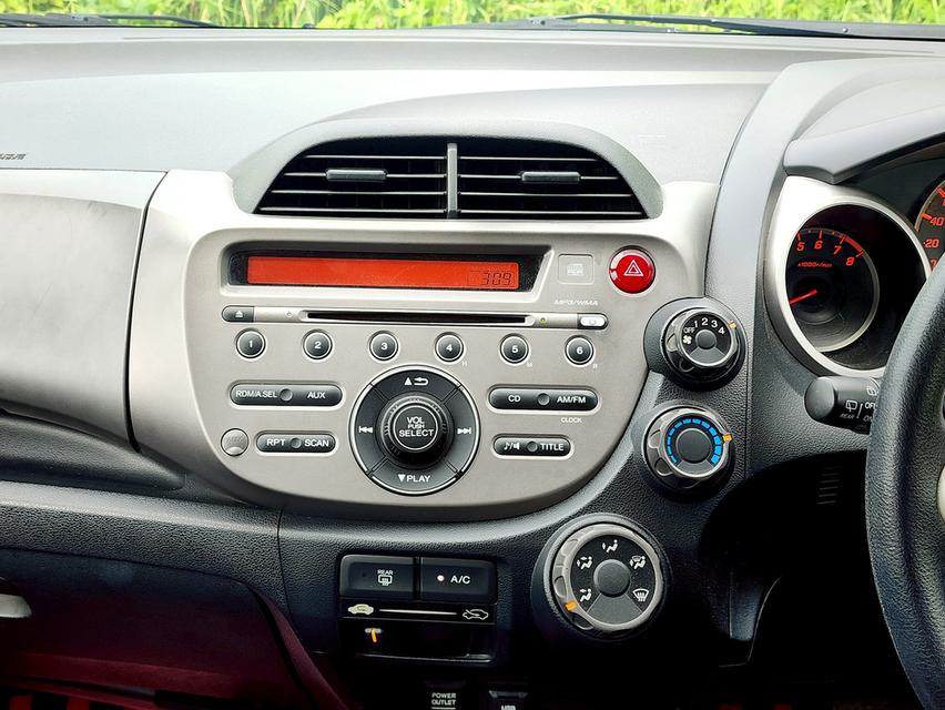 HONDA Jazz GE 1.5V 2013 17