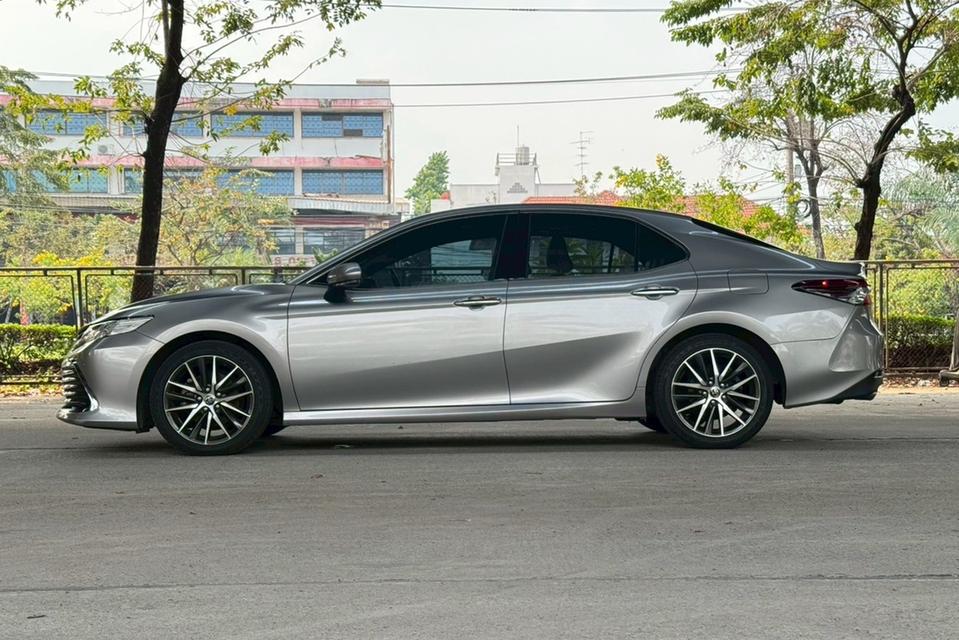 🔥ฟรีดาวน์ รถสวยมือเดียว ปีใหม่ ขับดีมาก Toyota CAMRY 2.5 HEV PREMIUM AT ปี 2022 รูปที่ 9