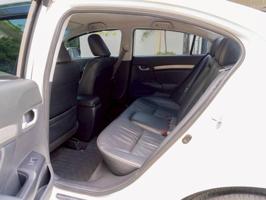 Honda Civic 1.8ES ปี15 15