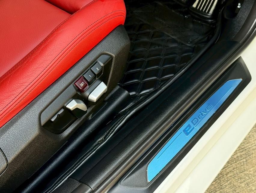 รหัสรถ PBG9999 BMW 330e Sport Plug-in Hybrid ปี 2018  14