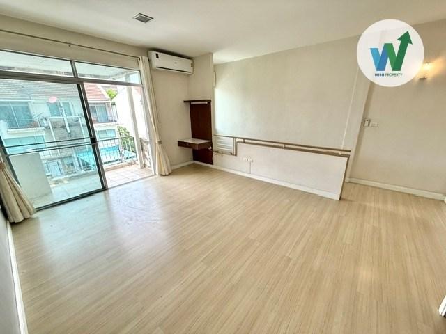House For Sale BAAN MAI THEPHARAK, 2 Parking Spaces, Good Location, Near Airport, Expressway, MRT 4
