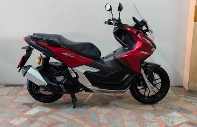 ปล่อยขาย Honda ADV160 สีแดง  4