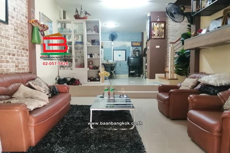 ทาวน์โฮม 2 ชั้น หมู่บ้านรื่นฤดี 6 (เลียบคลองสอง) เนื้อที่ 21.7 ตร.ว ใกล้ซาฟารีเวิลด์ แขวงบางชัน เขตคลองสามวา กรุงเทพมหานคร