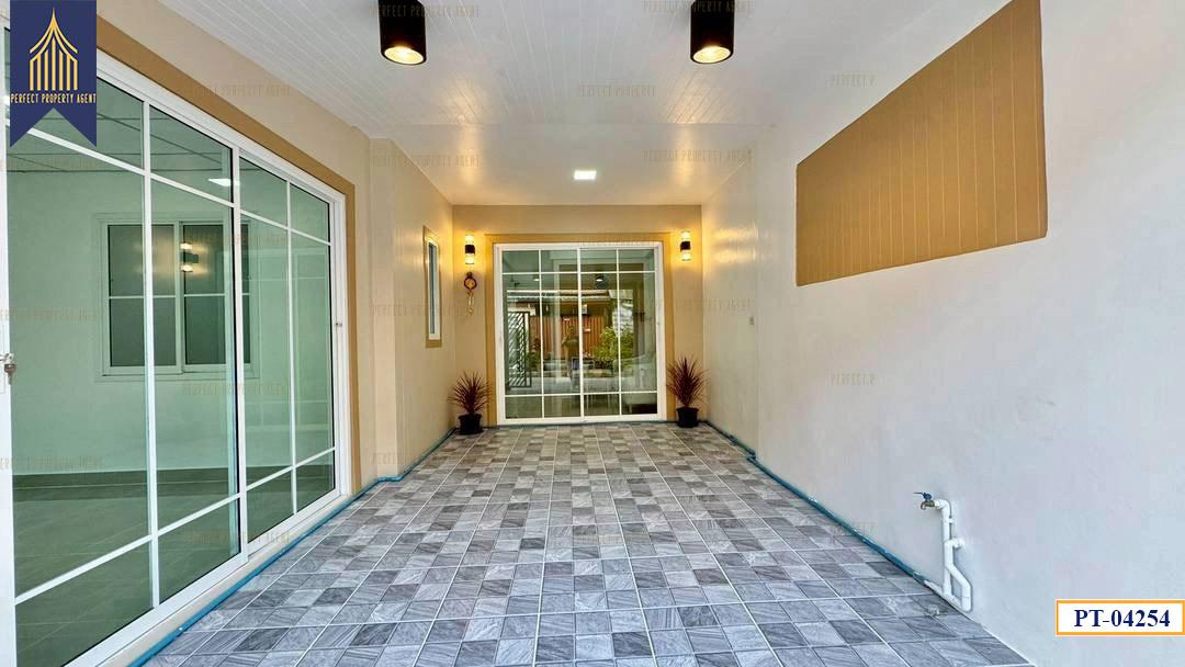 ขาย ทาวน์เฮ้าส์ บัวทอง 4 บางคูรัด บางบัวทอง นนทบุรี ชั้นเดียว 2