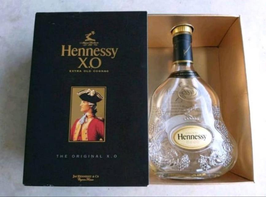 รับซื้อชุดขวดเหล้านอก Hennessy Richard , Imperial , Louis XIII ทุกยี่ห้อ ให้ราคาดี 3