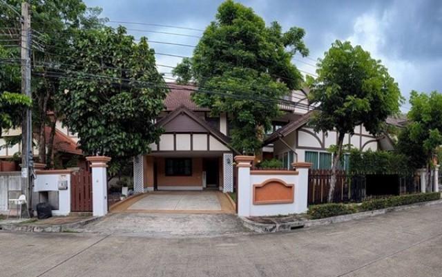 ขาย #บ้านเดี่ยว หมู่บ้าน ลัดดารมย์ เอกมัย-รามอินทรา ถนนประดิษฐ์มนูธรรม #ใกล้เซ็นทรัลอีสวิลล์ #ใกล้แฟชั่นไอส์แลนด์ 095-16 1