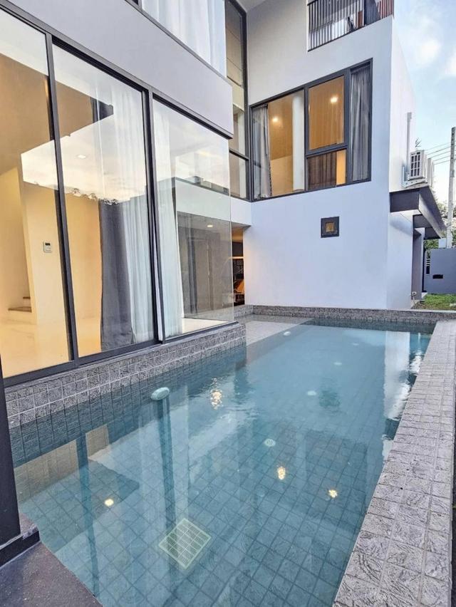 ขาย บ้านแฝด Pool Villa 3.5 ชั้น พระราม 9 ซอย 51 รีโนเวทใหม่ทั้งหลัง 43 ตร.วา 4