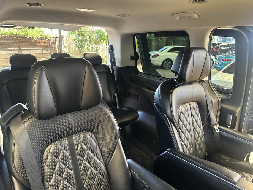 HYUNDAI STARIA 2.2 SEL จดทะเบียนปี 2022 รูปที่ 16