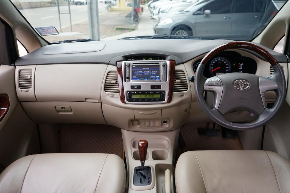 2013 TOYOTA INNOVA 2.0 V 10