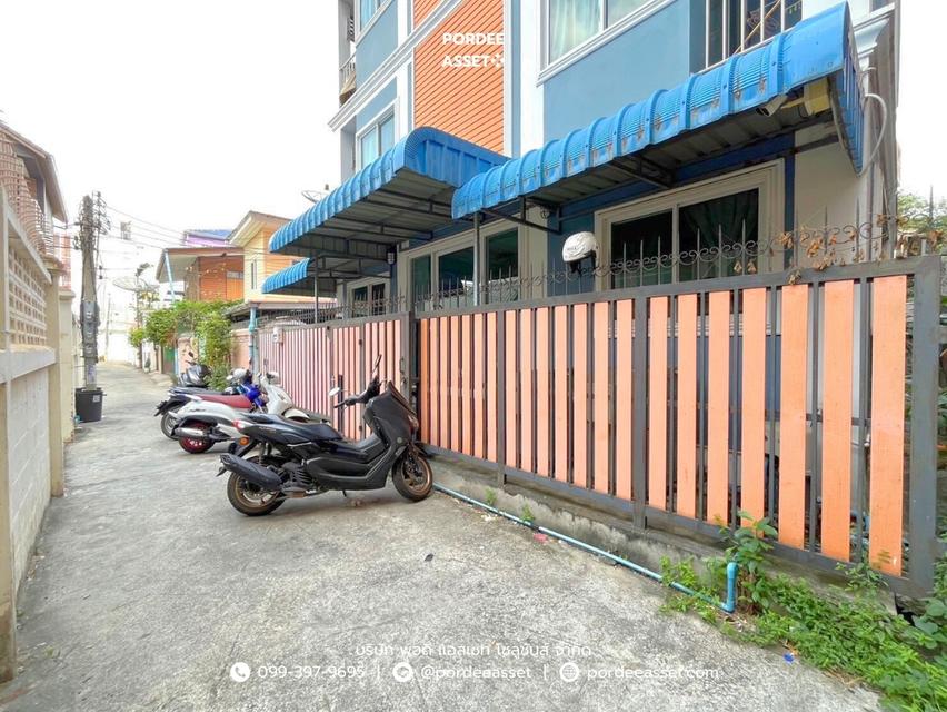 ขาย!! อพาร์ทเม้นท์/หอพัก 3.5 ชั้น ซอยอิสรภาพ 13 ติด ม.ราชภัฏบ้านสมเด็จเจ้าพระยา ถ.อิสรภาพธนบุรี กรุงเทพฯ ใกล้วงเวียนใหญ่ ทำเลดี (มีผู้เช่าเต็มทุกห้อง) 20