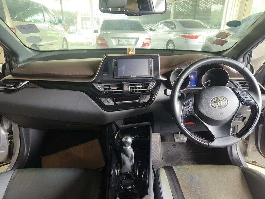 Toyota CHR 1.8 ไฮบริด HV-Hi ปี 2019 รุ่นท๊อป รถคุณหมอใช้เองเข้าศูนย์ตลอด ตรวจสอบประวัติได้ รูปที่ 9