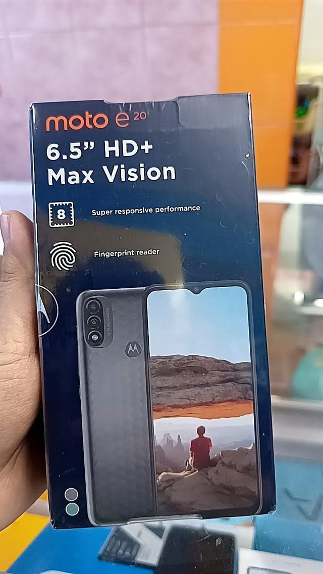 Motorola e20 เครื่องใหม่100% กล่องซีลแท้ (สินค้า Clearance/ศูนย์ไทย) บอดี้กันน้ำกันฝุ่นระดับ IP52 ใช้งานลื่นไหลเกินราคา รูปที่ 2