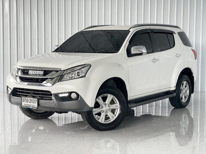 รถมือเดียว Isuzuz Mu-x 3.0DVD navi ฟรีดาวน์