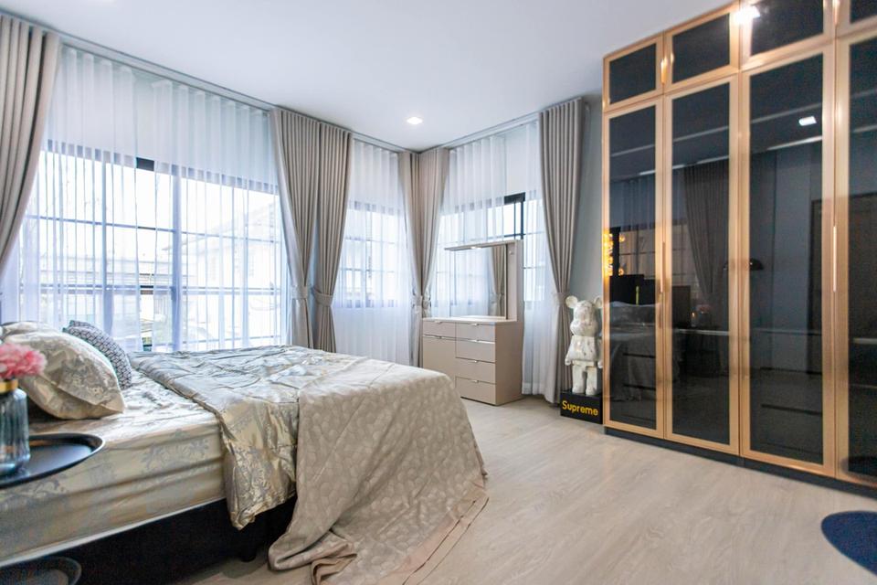 ปล่อยให้เช่าบ้าน pool villa ห้วยขวางรัชดา 220,000 บาท ขาย17.5 บาท 6ห้องนอน 5 ห้องน้ำ 2