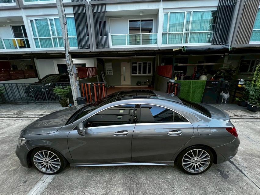 Mercedes benz CLA250 (2016) 6