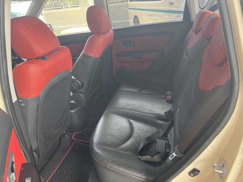 2011 Kia soul1.6 at 11