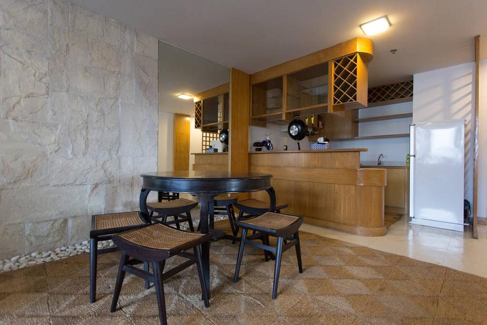 Rent Condo BTS station is on Ratchadamri , Fully furnished apartment with nice view on 11th Floor  1