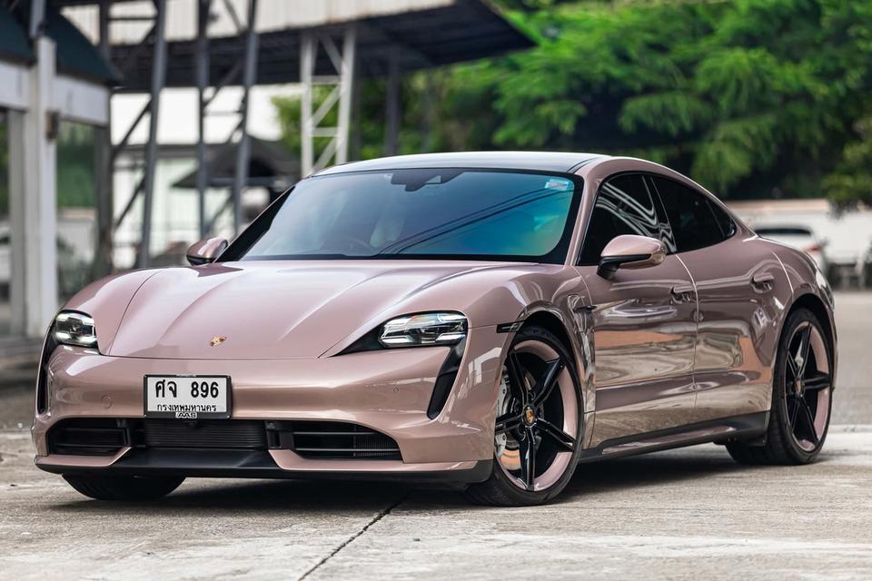 Porsche Taycan Turbo (2023)