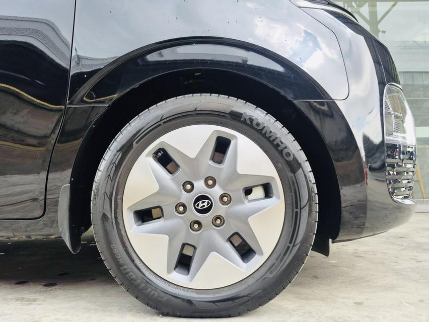 เพียง 20,000 กิโล HYUNDAI STARIA SEL รถสวย โทร.0922639576 เอ๋