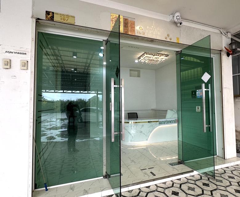 เซ้งคลินิกความงาม ร้านเสริมสวย สปา โรงเรียนสอนความงาม เป็นอาคารพาณิชย์ 4 ชั้น ตึก Stand alone ตึกติดถนนหลักในแหล่งชุมชน เจ้าของปล่อยเอง 3