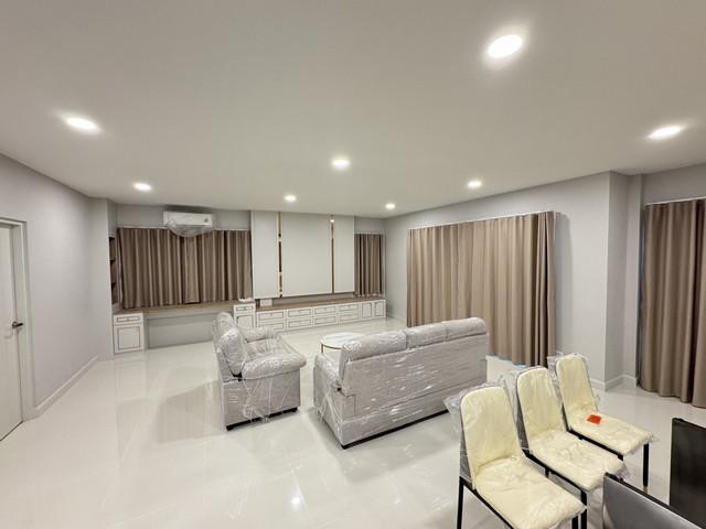 บ้านเดี่ยวCentroเซ็นโทร บางนาเฟส2 4 ห้องนอน 5 ห้องน้ำ บ้านใหม่ ใกล้เมกะบางนา 2