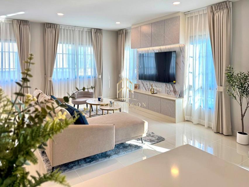 House For Sale or Rent CENTRO Bangna 3