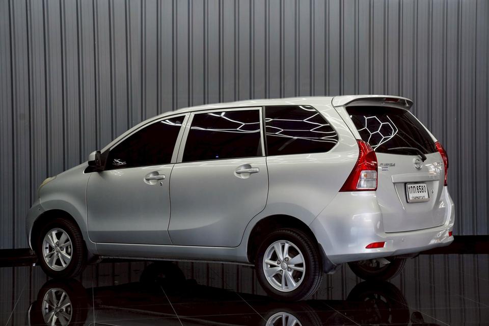 TOYOTA AVANZA 1.5 G AT ปี 2011 จด 2012 สีเทา ไมล์ 46,xxx km.