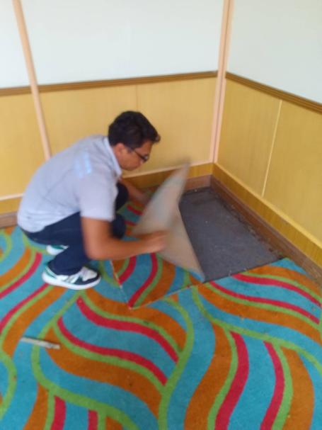 #ปูพรม  ซ่อมพรม ซักพรม # เย็บขอบพรม  #ต่อพรม#ปูกระเบื้องม้วน #ปูกระเบื้องยาง SPC #ปูหญ้าเทียม ทีมงานช่างวาสพร้อมบริการ งานปู-ซ่อมพื้นครบวงจร T/Line 08 รูปที่ 7