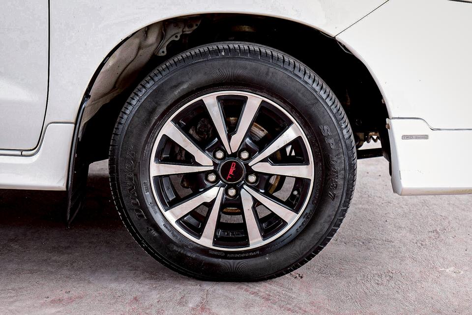 TOYOTA VIGO 2.5 E TRD ปี 2014 5