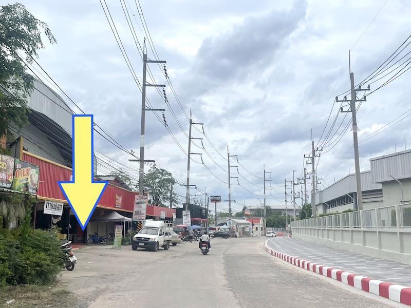 ขายที่ดินพร้อมสิ่งปลูกสร้าง เนื้อที่ 2ไร่ 3ตรว. ติดถนน 2ด้าน หน้ากว้าง 48เมตร ลึก 90เมตร โกดังคลังสินค้า/บ้านพัก ด้านข้างติดซอย ใกล้โรงงานซีเกท 8