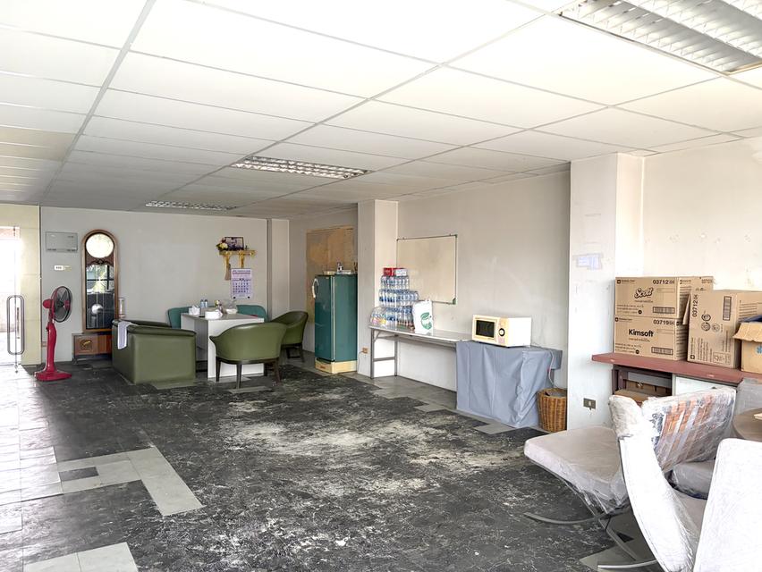 ให้เช่าอาคารสำนักงาน ทำเลศรีนครินทร์ 40 (ตรงข้าม Seacon Square /Paradise park / BTS สวนหลวง ร.9) 5