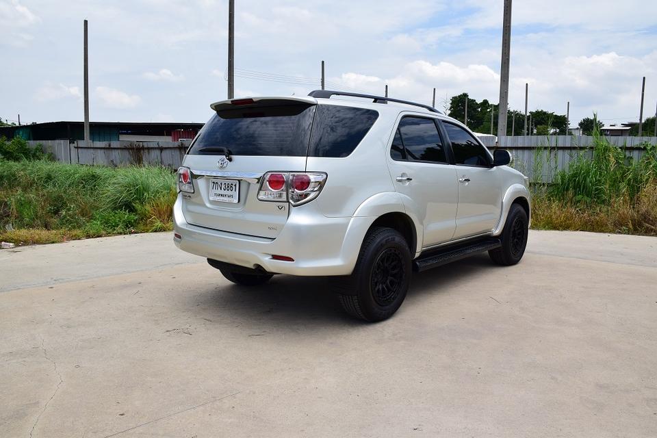 รถครอบครัว SUV ฟรีดาวน์ TOYOTA FORTURNER 3.0V คอมมอลเรลดีเซล VN-TURBO ออโต้เบาะหนังไฟฟ้า แอร์จอ แอร์หลังคา แม็กสวยยางใหม่ จอทัสกรีนโทร095740122ไลUTBP รูปที่ 20