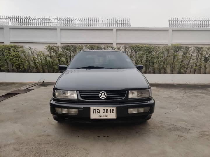 Volkswagen Passat สีดำ ปี 1997 1