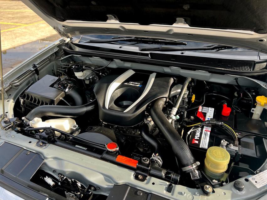 ขาย  Isuzu MU-X 3.0Onyx ปี17 16