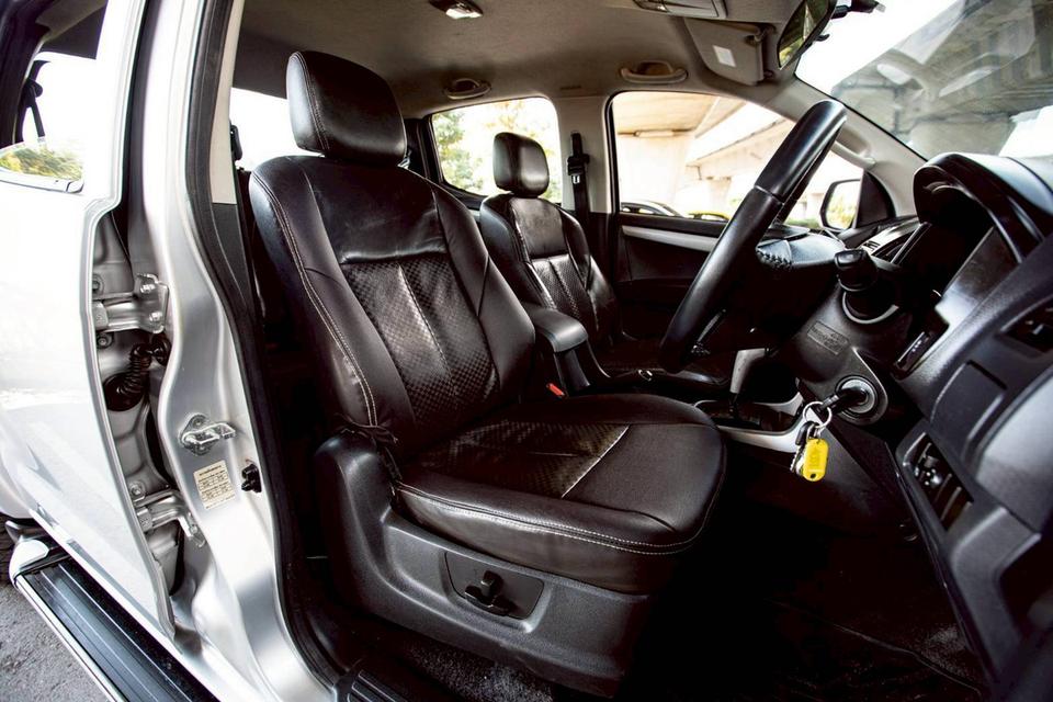 Isuzu D-Max Hi-Lander Cab4 2.5 VGS Z ปี 2012 ตัวท๊อป เกียร์ Auto สีเทา 13