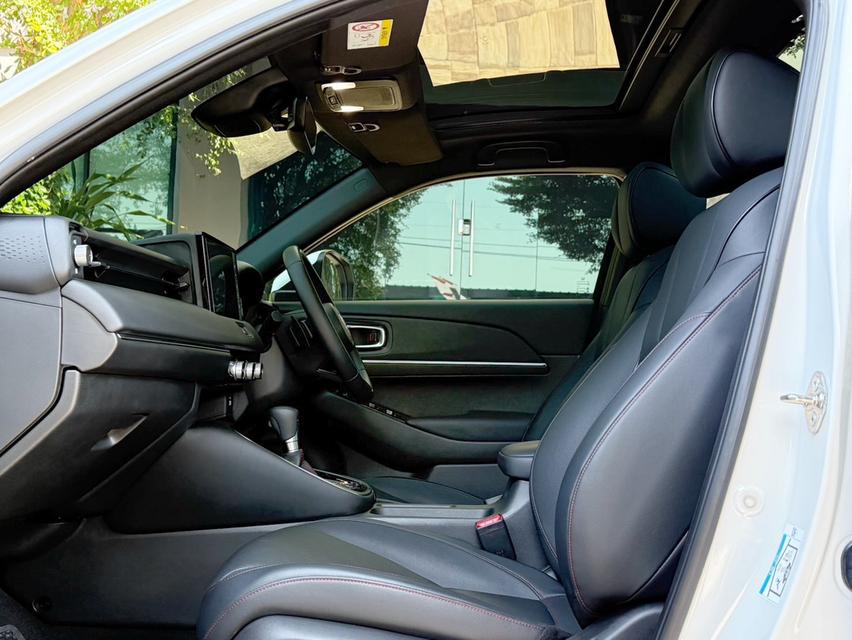 2023 HONDA HRV eHEV RS รถมือเดียว สภาพป้ายแดง วิ่งน้อยเพียง 40,000 กม รถไม่เคยมีอุบัติเหตุครับ รูปที่ 13