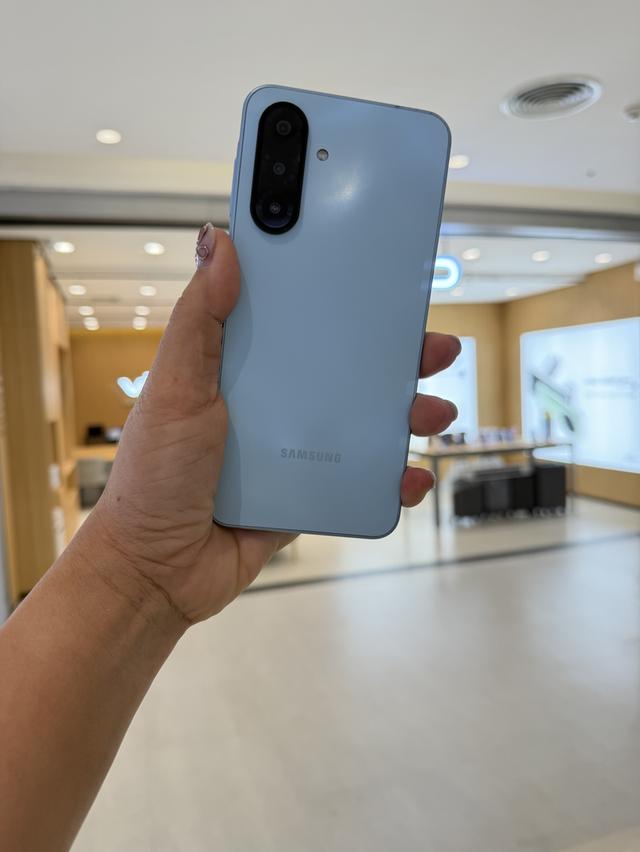 Samsung A17 มือสองสภาพดี