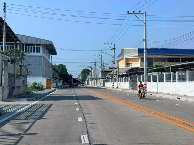 โรงงานปรับปรุงใหม่ ขนาด 800 ตารางเมตร พื้นที่สีม่วง พระรามสองขาเข้า ก่อนถึงแยกถนนเอกชัย 8