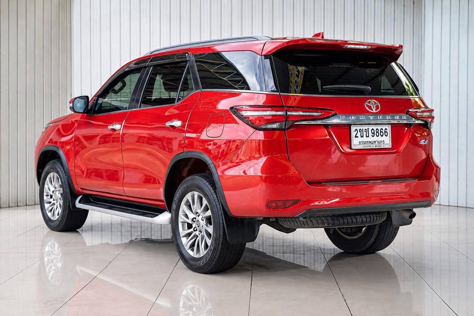 Toyota Fortuner 2.4V ปี21 รูปที่ 6