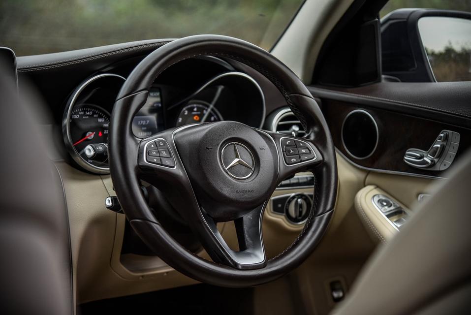 รหัสรถ CBL6535 Mercedes-Benz C350e 2.0 Exclusive AT 2017 12