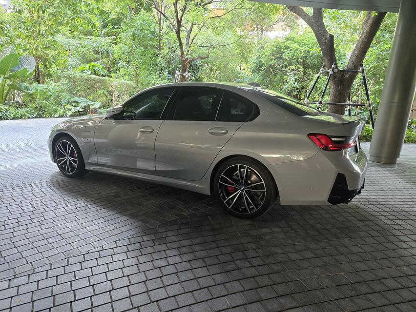 2024 BMW 330e plug-in hybrid วิ่งน้อย 14,000 กม. มือเดียว สภาพใหม่ รถสวยมาก เจ้าของขายเอง