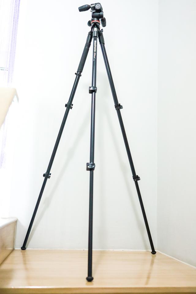 ขายขาตั้งกล้อง Manfrotto/290-dual-kit-alu3-sec มือสองสภาพดี ใช้งานได้เต็มประสิทธิภาพ