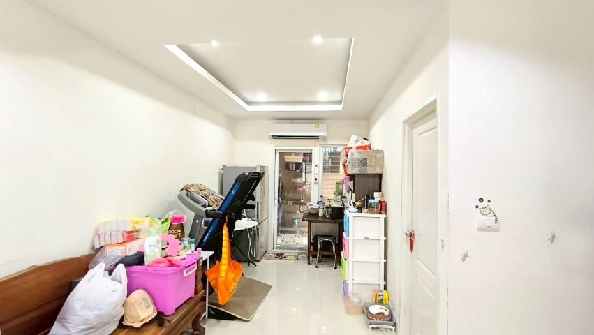 ไอลีฟทาวน์ เศรษฐกิจ-บางปลา ทาวน์เฮ้าส์ 2 ชั้น 4 ห้องนอน 3 ห้องน้ำ ถนนเศรษฐกิจ ตำบลท่าทราย อำเภอเมืองสมุทรสาคร จังหวัดสมุ 4