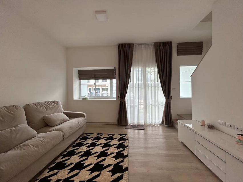 🏡🤍 ให้เช่าด่วน! ทาวน์โฮมสไตล์มินิมอล-หลังริม Villaggio 2 ศรีนครินทร์-บางนา Pet Friendly 🐶 ใกล้ Mega Bangna เพียง 5 นาที! 5