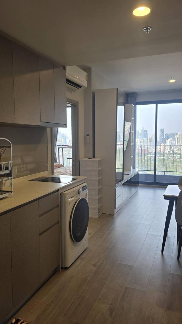 ปล่อยเช่าคอนโดหรู THE CROWN Residences 1